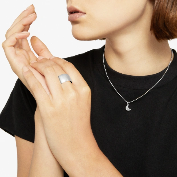 Anhänger Mond Weissgold Und Weisse Diamanten