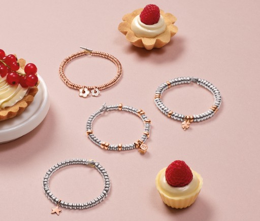 Bracelets And Cakes