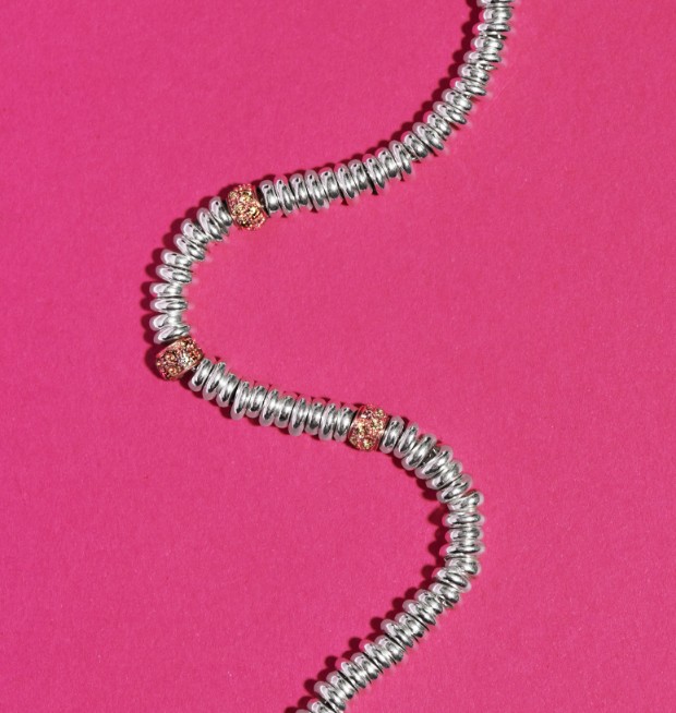 DUB6002_GRA10_SNEAG_010_Dodo_b